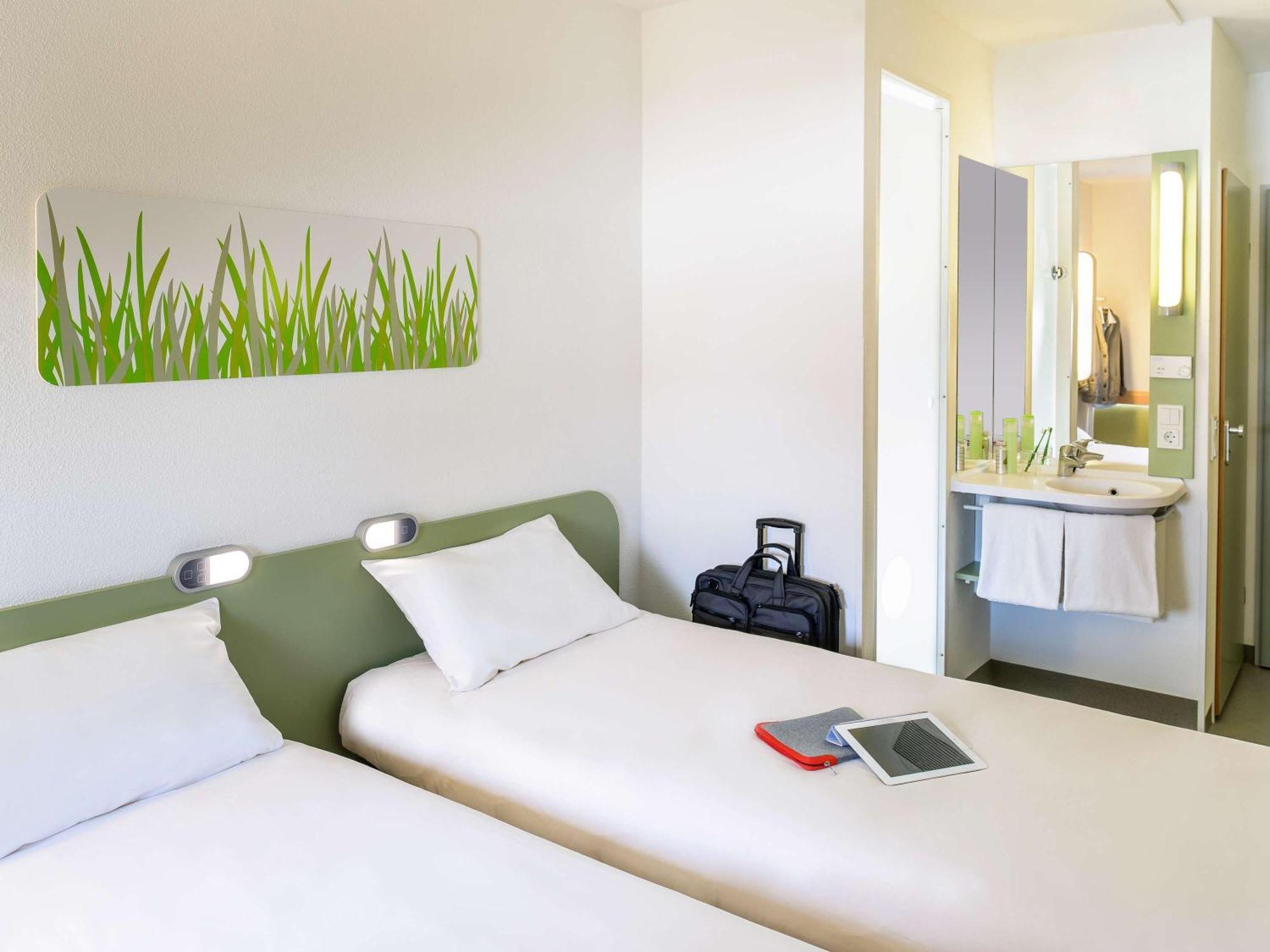 ไอบิส บัดเจ็ต โฮเทล วิตรอล Hotel วิทอลล์ ภายนอก รูปภาพ