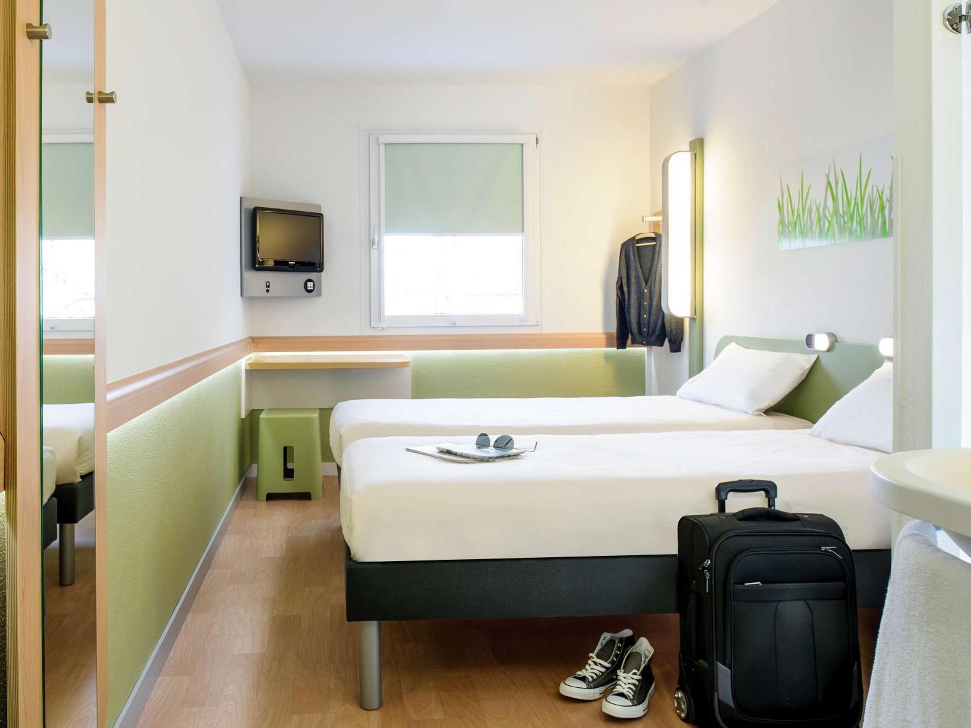 ไอบิส บัดเจ็ต โฮเทล วิตรอล Hotel วิทอลล์ ภายนอก รูปภาพ