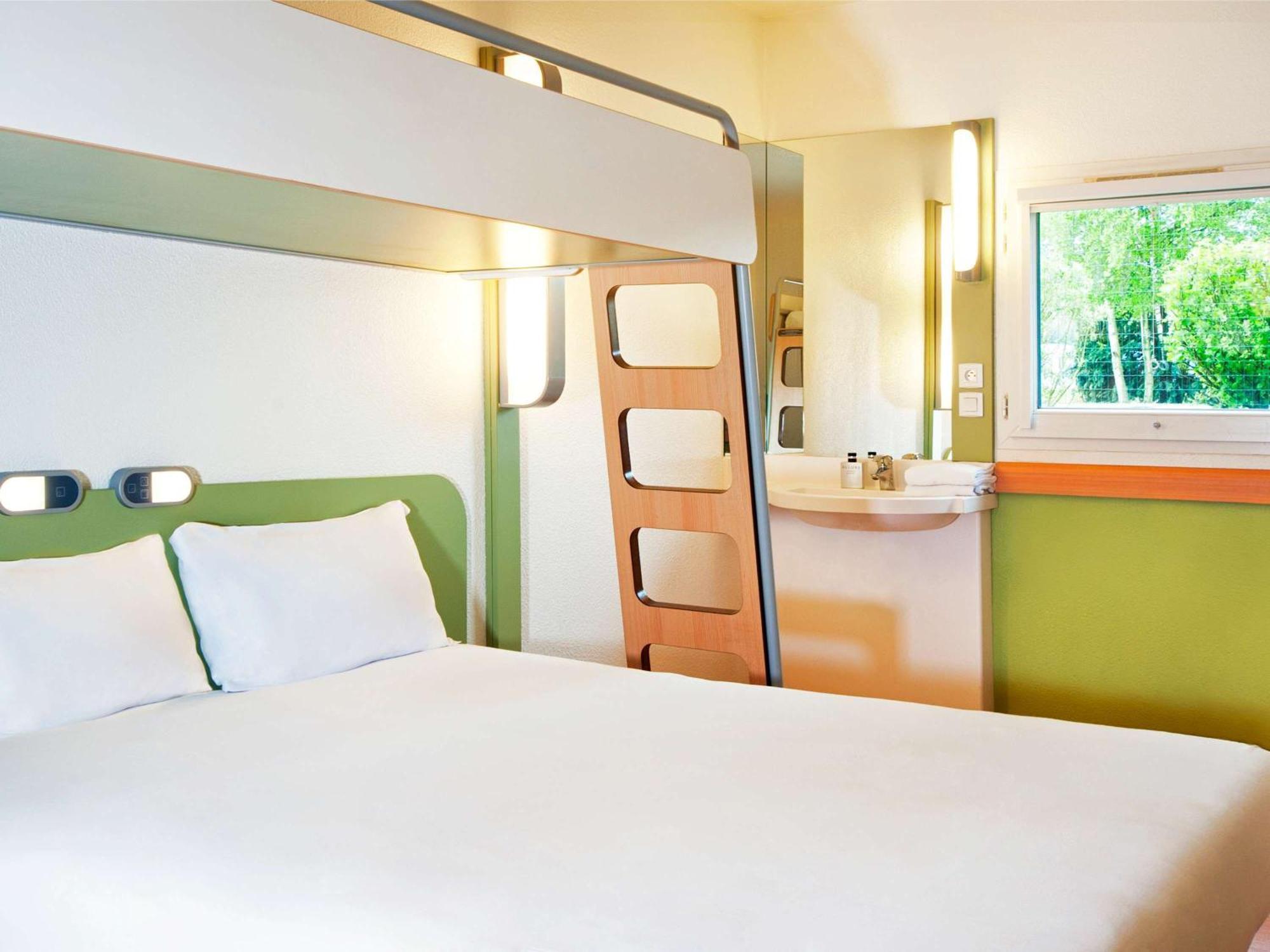 ไอบิส บัดเจ็ต โฮเทล วิตรอล Hotel วิทอลล์ ภายนอก รูปภาพ